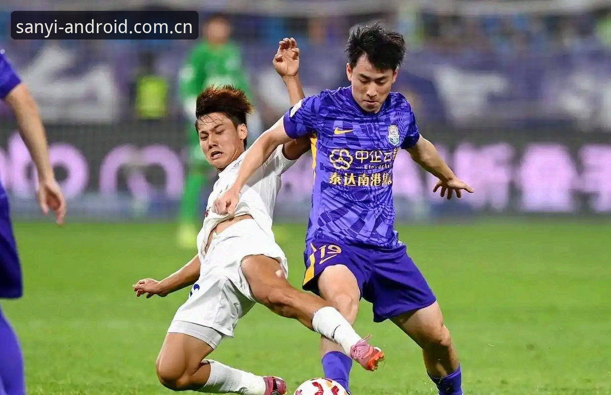 津门虎按兵不动vs重庆生死战：夏窗引援悬念背后，萨尔瓦多才是关键变数？